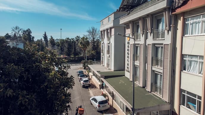 Hotel Mandalin, Primary image