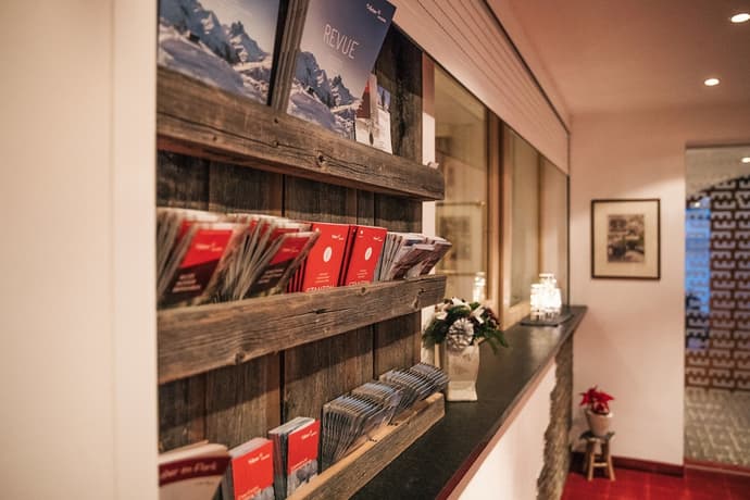 Arlen Lodge Hotel, Reception