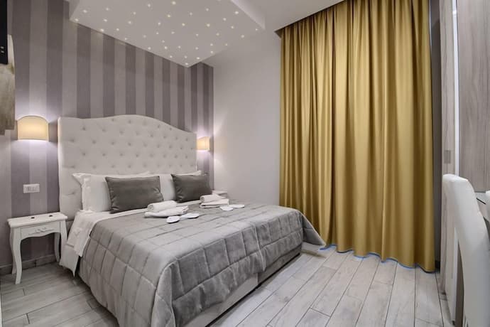 Relais Vatican Secret, Primary image