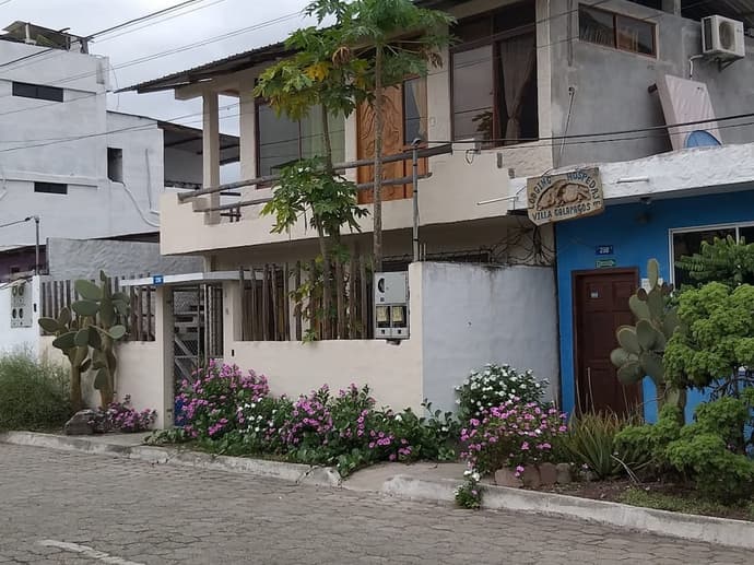 Villa Galapagos, Primary image