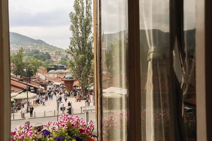 Pigeon Square Rooms, Primary image