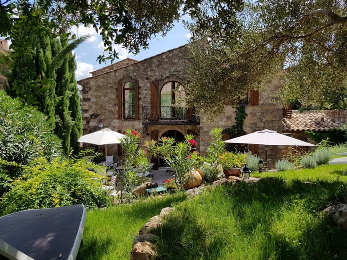 Villa Arca, Primary image