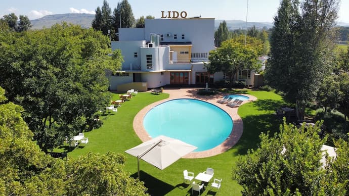 Lido Hotel, Primary image