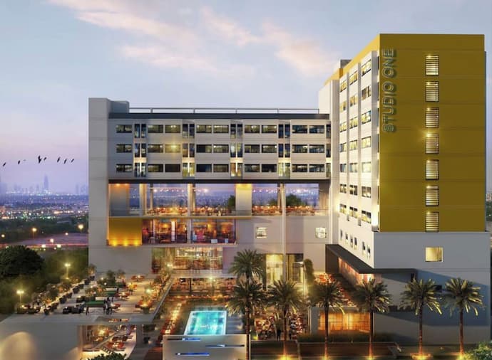 Studio One Hotel, Primary image