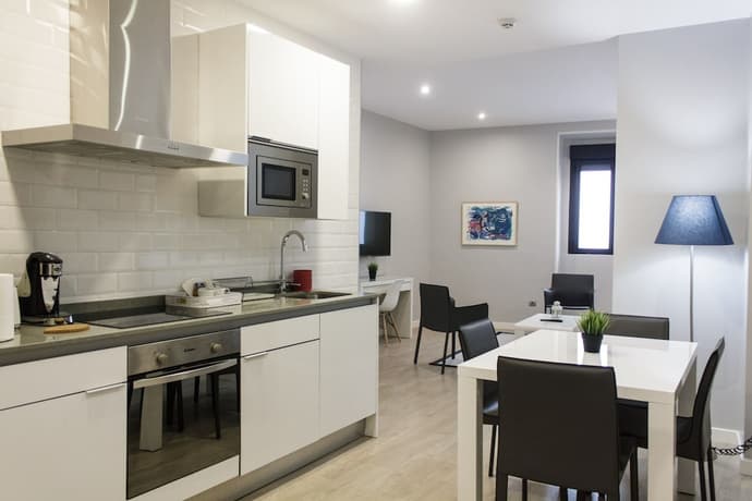 Arenal Suites, Primary image