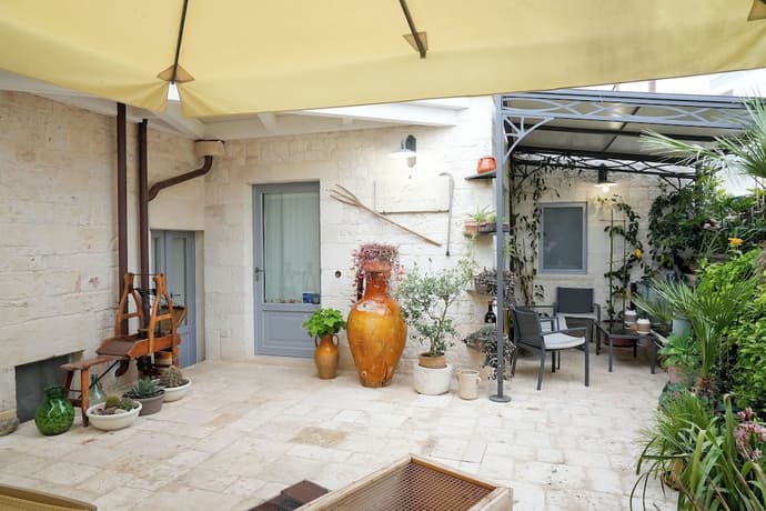 Trulli Occhi di Pietra, Primary image