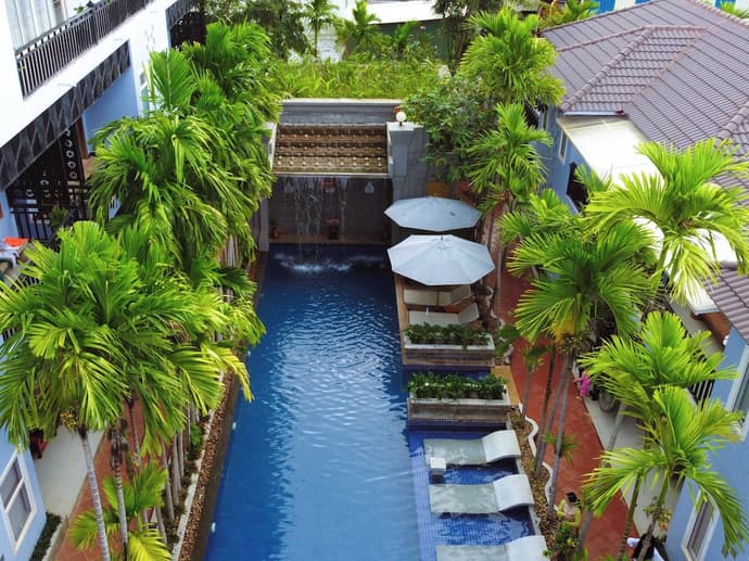 Cheata Residence, Primary image