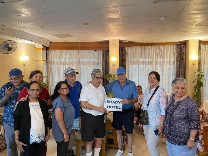 Shady Hotel, Reception