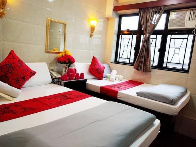 Pacific Lodge, Primary image