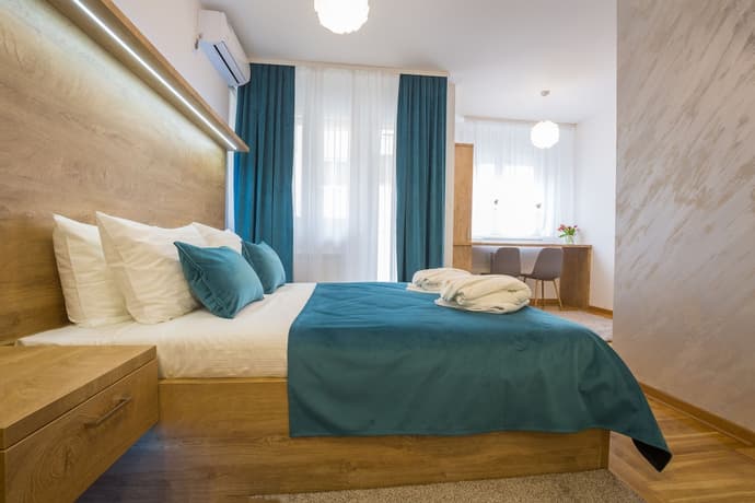 Thomas Residence, Primary image