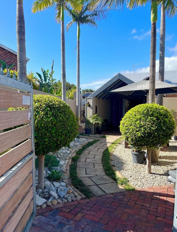 Dolphin Circle B&B, Primary image