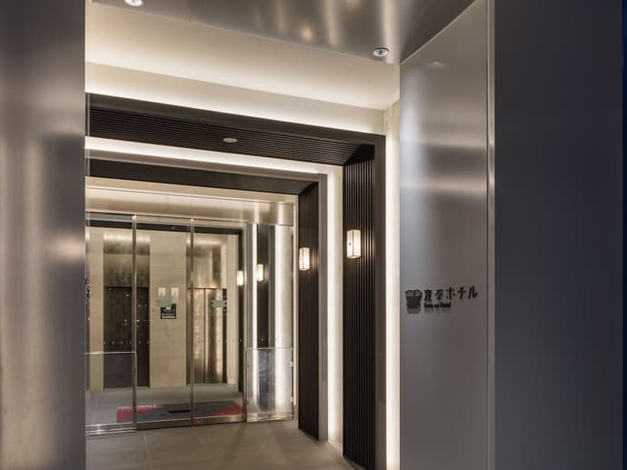 Henn na Hotel Premier Tokyo Asakusa Tawaramachi, Interior entrance