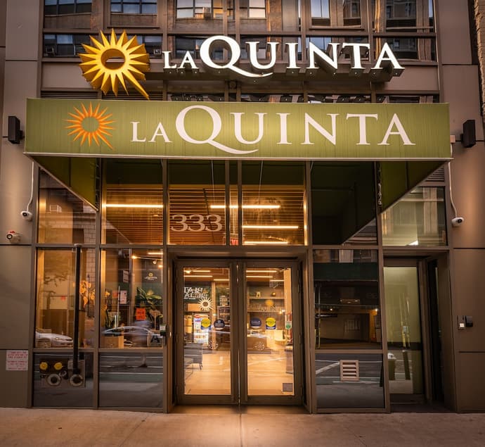La Quinta Inn & Suites by Wyndham Times Square South, Primary image