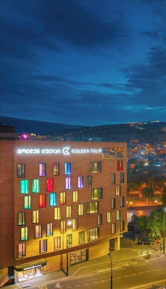 Golden Tulip Design Tbilisi, Primary image