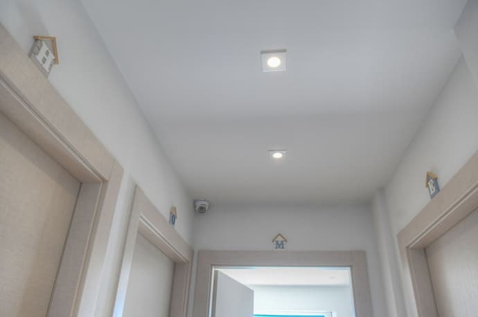 Vela  D'oro, Interior entrance