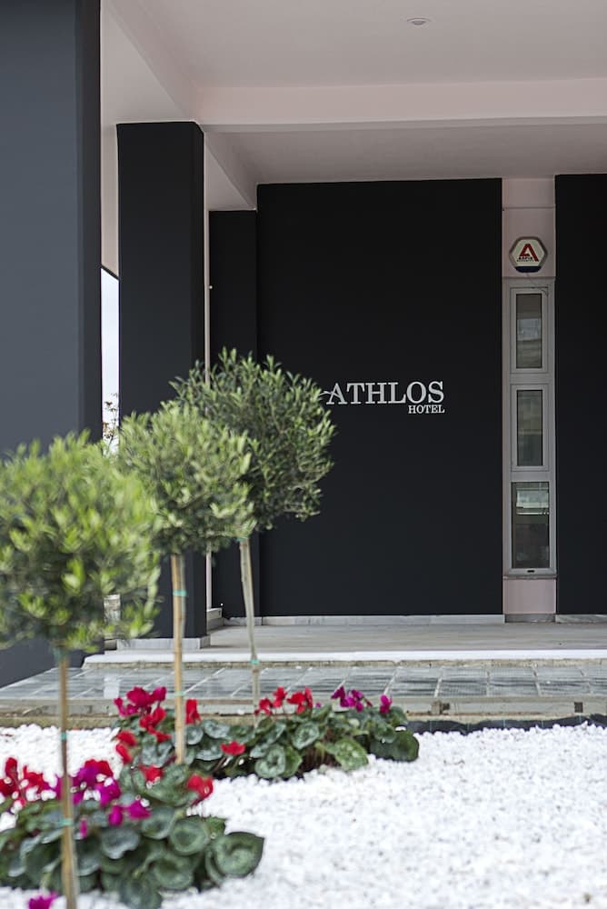 Athlos Hotel, Primary image