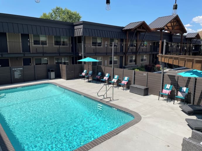 The Hotel Y, Primary image