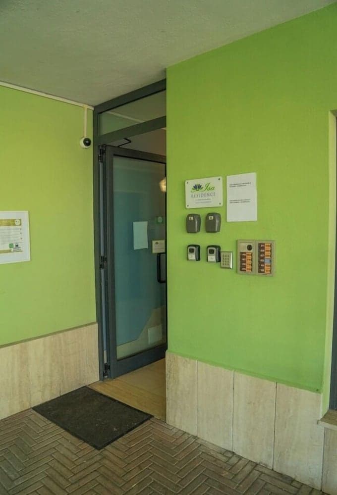 Isa Fiumicino Airport Residence, Interior entrance