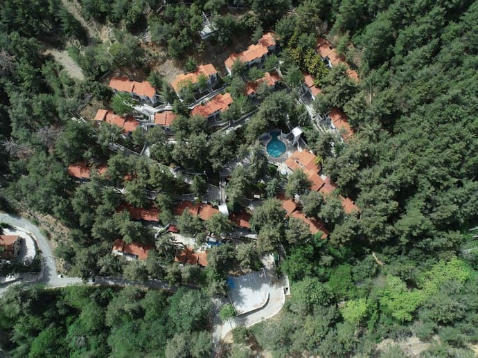 Poed Residences, Primary image