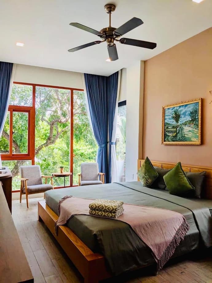 Magnolia's Can Tho, Primary image