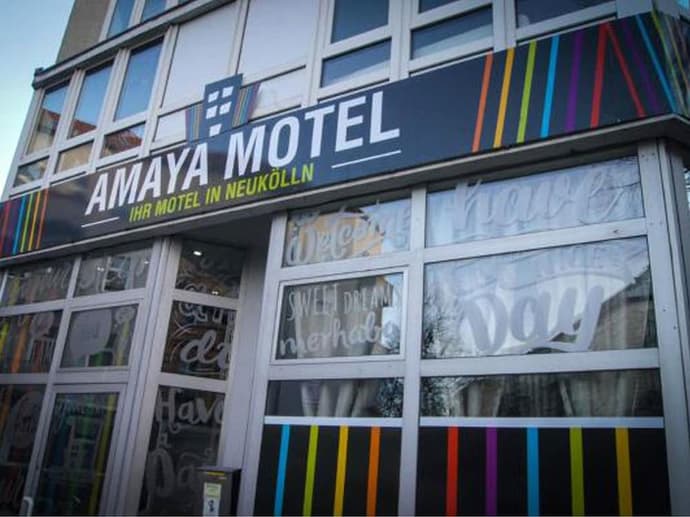Amaya Motel, Primary image