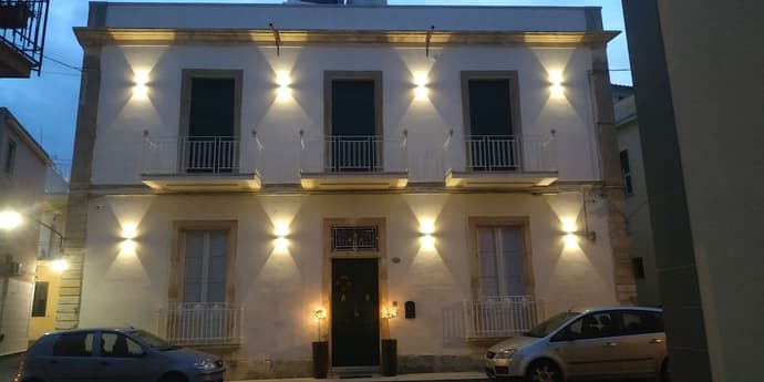 Meliora Rooms, Primary image