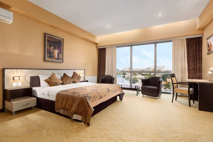 Days Hotel by Wyndham Baku, Primary image