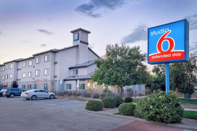 Studio 6 Bakersfield, CA, Primary image