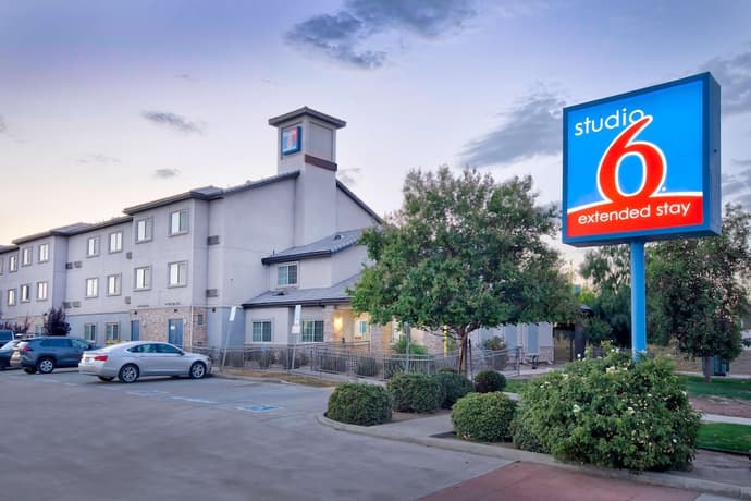 Studio 6 Bakersfield, CA, Primary image