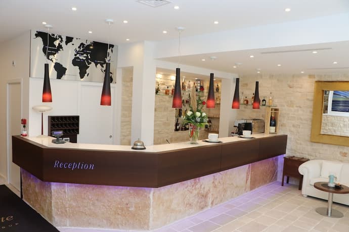 Hotel Lafayette, Primary image