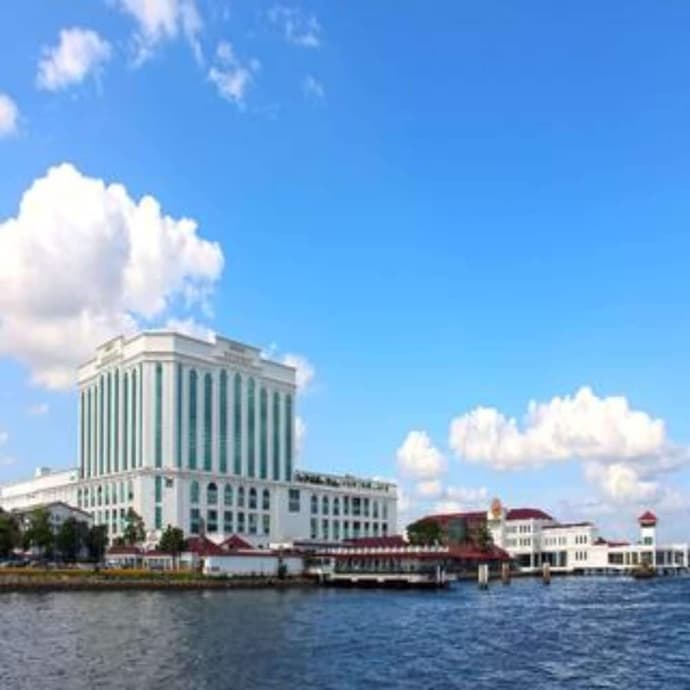 Berjaya Waterfront Hotel, Primary image
