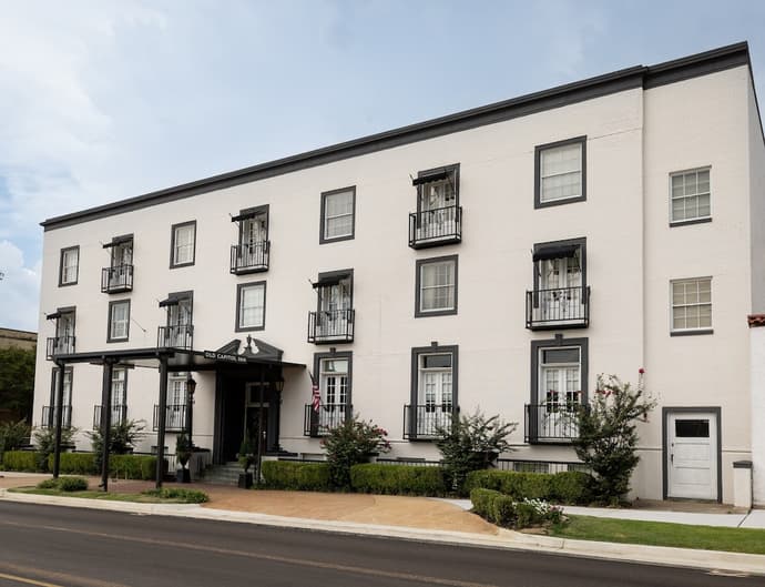 Old Capitol Inn, Primary image