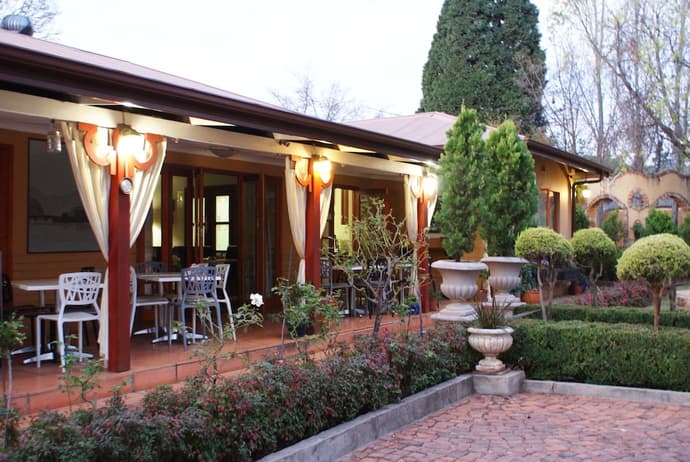 Hampton House, Primary image