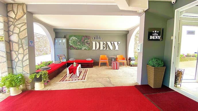 Villa Deny, Primary image