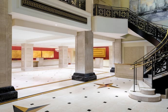 JW Marriott Chicago, Lobby