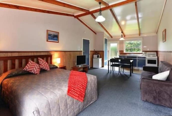 Fairy Springs Motel, Primary image