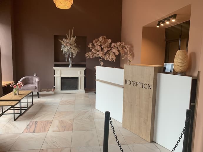 Continental, Primary image