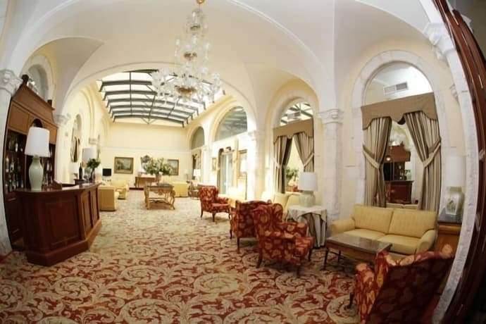 Grande Albergo Internazionale, Lobby