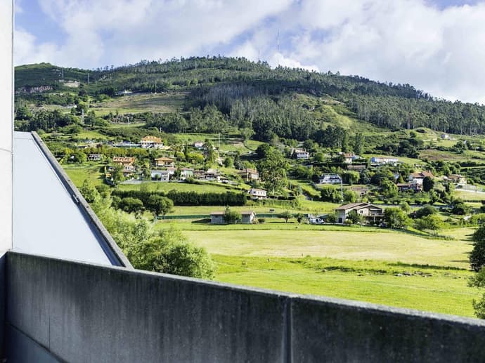 ibis Oviedo, Primary image