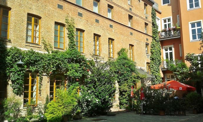 Hotel Fabrik, Primary image