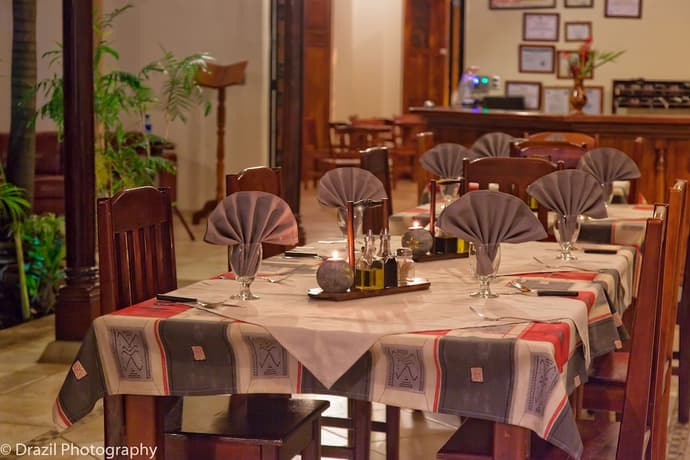 Hotel El Almirante, Primary image