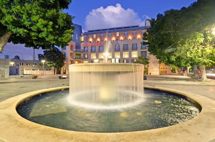 Ruth Daniel Residence, Primary image