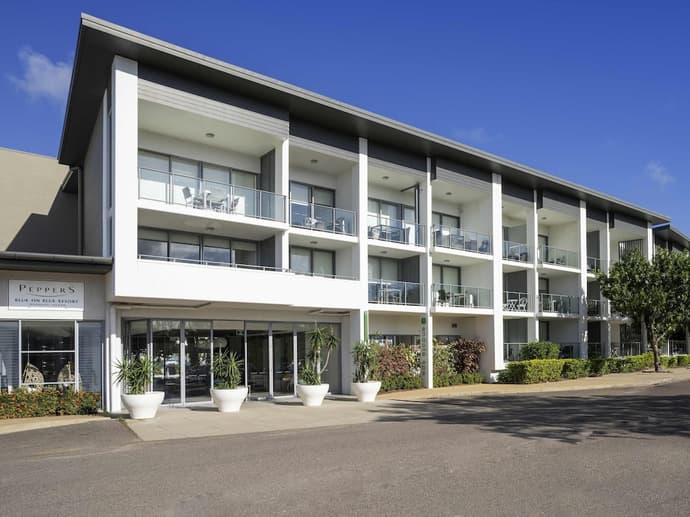 Peppers Blue on Blue, Primary image