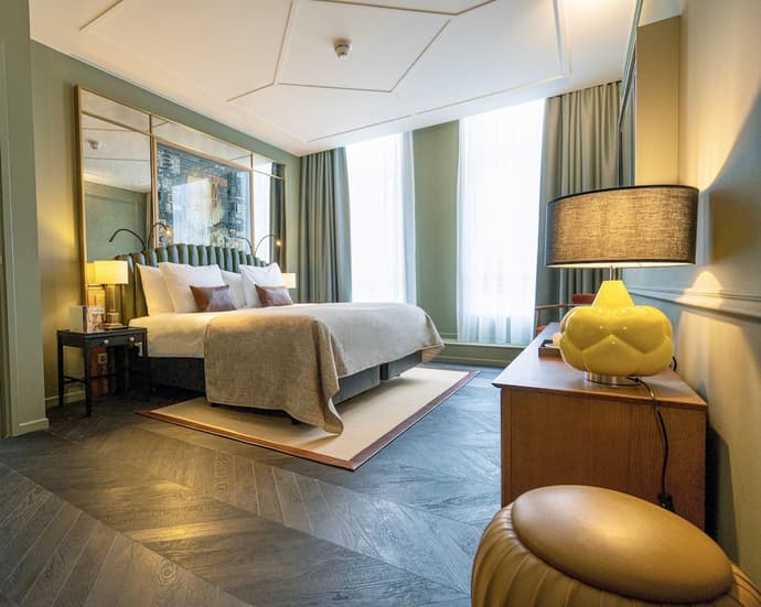 The Collector, Primary image