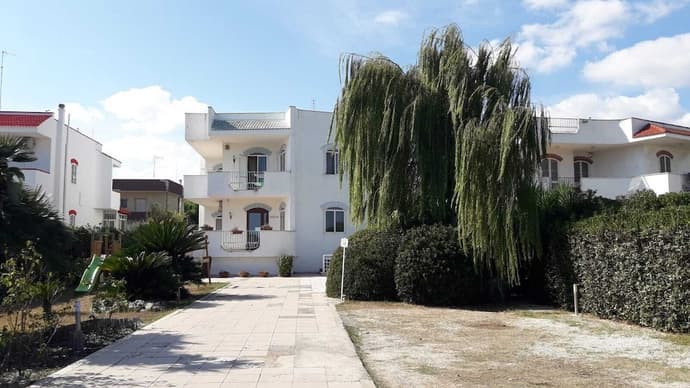 Villa del Mar, Primary image