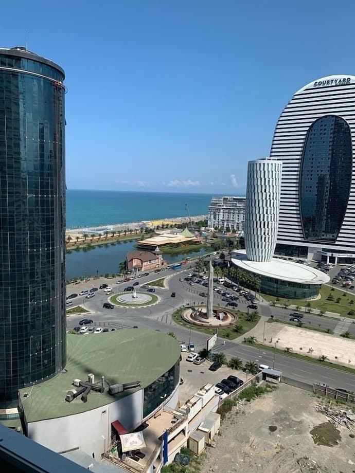 Orbi city Davide, Primary image