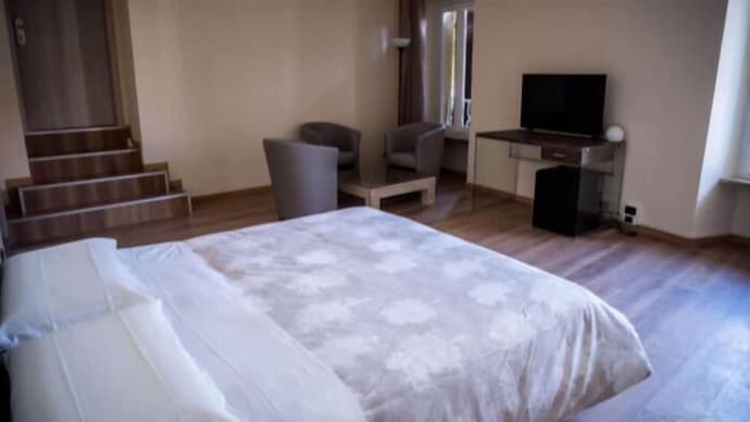 Hotel Lonatino, Primary image