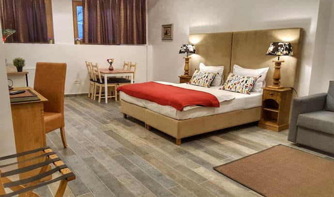 Windmill Studios, Primary image