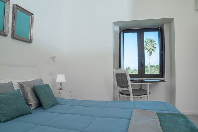 Bookbreakfast, Primary image