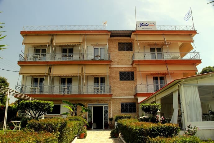 Giota Rooms, Primary image